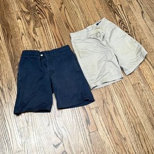 Vineyard Vines Khaki Shorts.